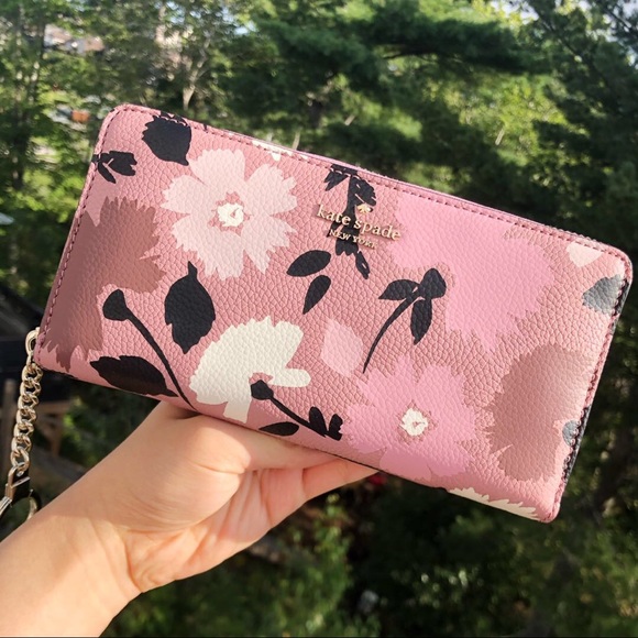 kate spade Handbags - NWT🌸Kate Spade Neda Large Zip-Around Wallet